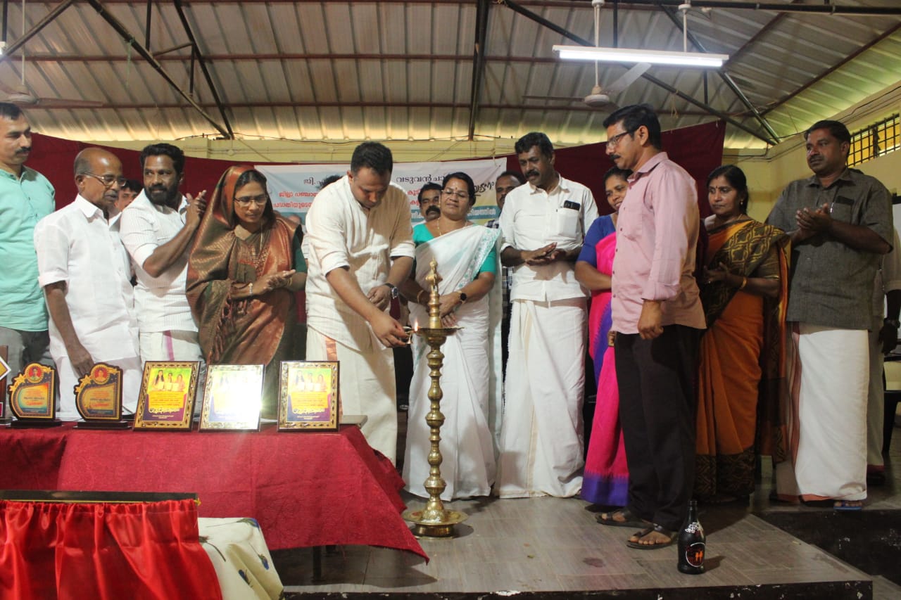 Drinking Water Scheme images - GHSS Vaduvanchal